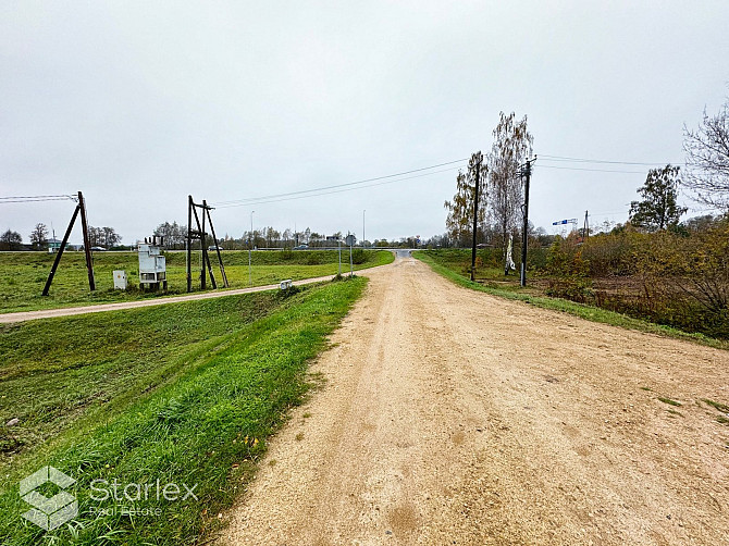 Pārdod 1/2 domājamo daļu jeb 2.03 ha no zemes gabala ar kopējo platību 4.06 ha Ādažos blakus Ādažu novads - foto 8