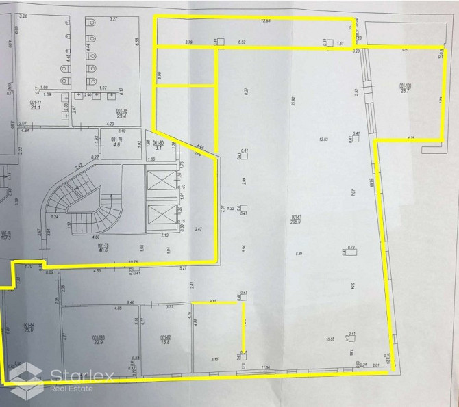 Nomai tiek piedāvātas 392 m2 plašas biroja telpas ar skatu uz Daugavu. Birojs atrodas ēkas 3. Rīga - foto 10