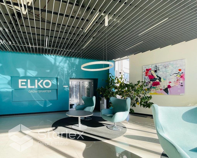 Nomai tiek piedāvātas 392 m2 plašas biroja telpas ar skatu uz Daugavu. Birojs atrodas ēkas 3. Rīga - foto 2