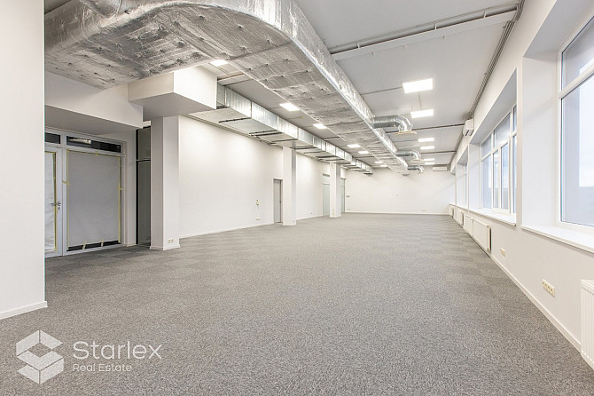 Industriāls biroju centrs 