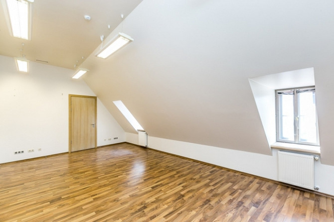 Tiek pārdots plašs 84 kv. m. trīsistabu dzīvoklis labā lokācijā - Birznieka Upīša ielā Rīga - foto 19