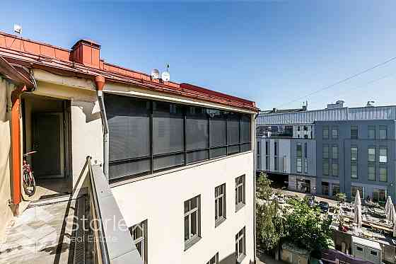 Iznomā biroja telpas prestižā vietā Vecrīgā, Audēju ielā 8.
Ēka celta 1790. gadā - arhitekts Kristof Рига