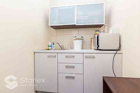 Iznomā biroja telpas prestižā vietā Vecrīgā, Audēju ielā 8.
Ēka celta 1790. gadā - arhitekts Kristof Рига