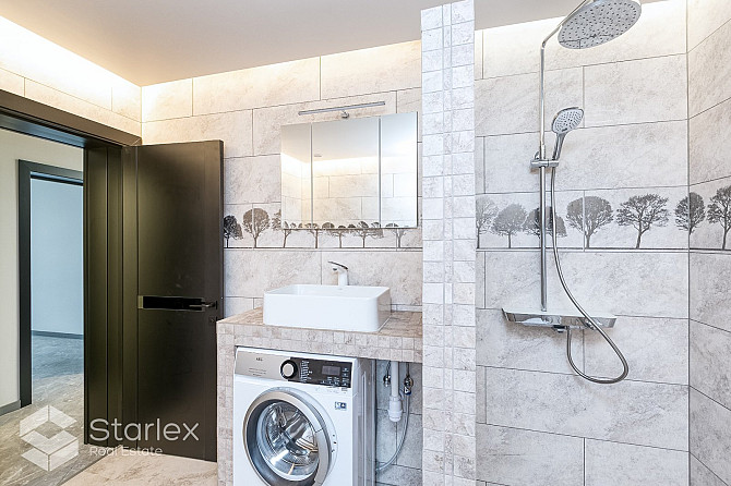 Pārdošanā lielisks divu māju īpašums, kas atrodas uz klusas privātmāju ieskautas ielas Rīga - foto 19