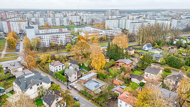 Pārdošanā lielisks divu māju īpašums, kas atrodas uz klusas privātmāju ieskautas ielas Rīga - foto 7
