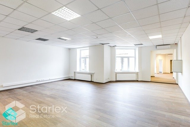 Iznomā mansarda biroju Rīgas centrā, Krišjāņa Barona ielā 5.
Fasādes ēka, 4. stāvs (ir lifts), ieeja Рига - изображение 5