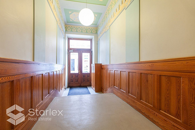 Iznomā mansarda biroju Rīgas centrā, Krišjāņa Barona ielā 5.
Fasādes ēka, 4. stāvs (ir lifts), ieeja Рига - изображение 14