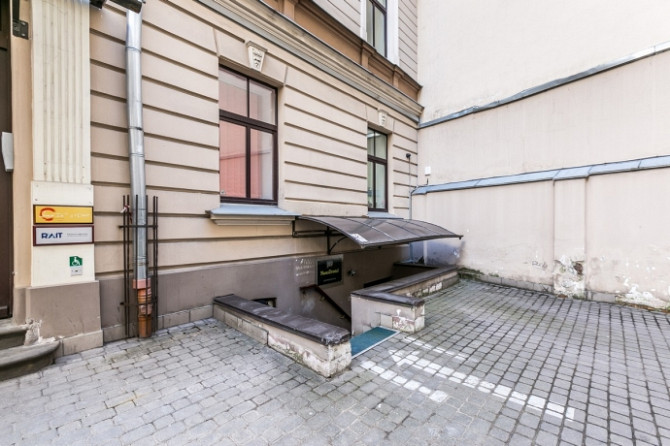 Iznomā darbnīcas/biroja telpas Rīgas centrā blakus Jaunajam Rīgas Teātrim.
Ēka celta 1901. Rīga - foto 9