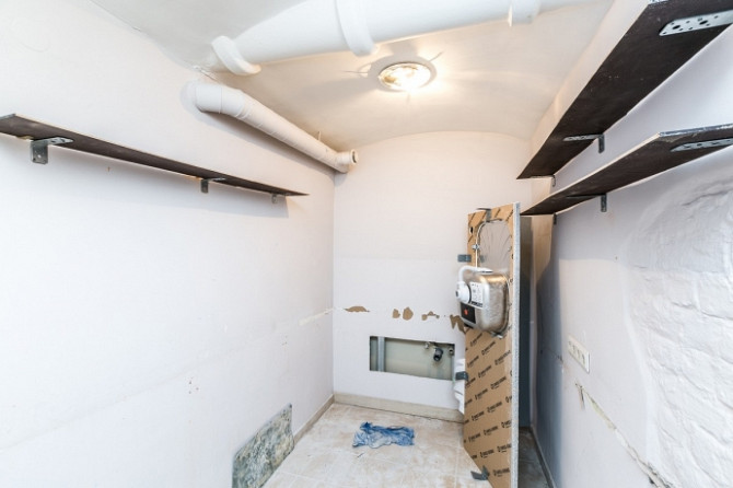 Iznomā darbnīcas/biroja telpas Rīgas centrā blakus Jaunajam Rīgas Teātrim.
Ēka celta 1901. Rīga - foto 7