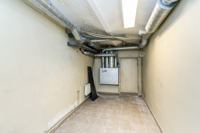 Iznomā darbnīcas/biroja telpas Rīgas centrā blakus Jaunajam Rīgas Teātrim.
Ēka celta 1901. Rīga - foto 8