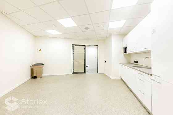 Предлагается в аренду светлый офис в современном офисном здании класса B+ в Риге, Rīga