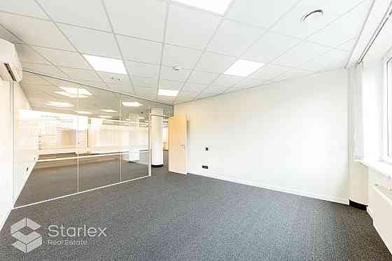 Предлагается в аренду светлый офис в современном офисном здании класса B+ в Риге, Rīga