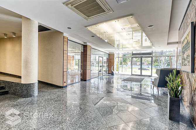 Nomai tiek piedāvāts gaišs birojs mūsdienīgā B+ klases biroju ēkā Rīgā, Gunāra Astras Rīga - foto 9