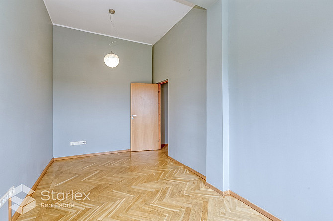 Kinostudijas industriālais parks piedāvā plaša profila pielietojuma telpas.
Telpas atrodas Rīga - foto 11