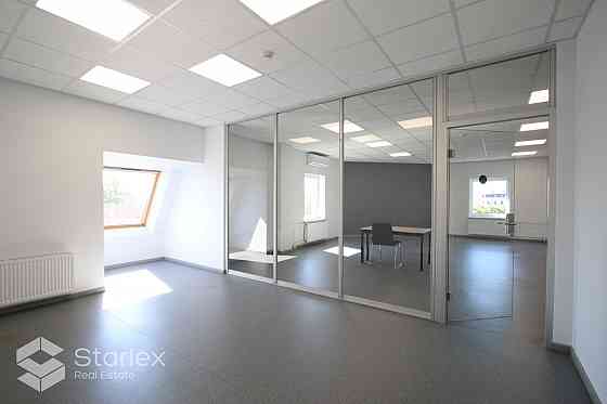 Iznomā biroja telpas centrā  Elijas ielā 17.  Birojs izvietots ēkas 6.stāvā.  Kopējā platība 361.5 m Rīga