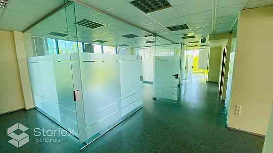 Светлое, современное офисное помещение класса А. Высококлассное офисное здание. Rīga
