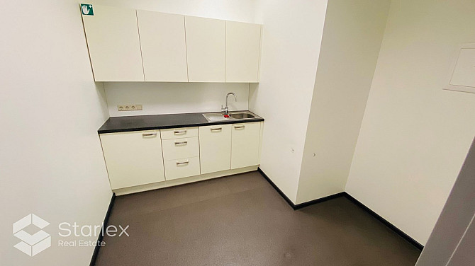 Moderns, augstas klases biznesa komplekss, kas atrodas Pārdaugavā, Vienības gatvē 109 - zaļā, Rīga - foto 6