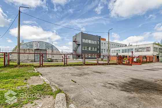 Морозильная камера (температурный режим от -20 до +6 градусов). Расположен недалеко Rīga