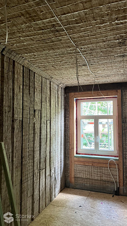 Tiek piedāvāta cienīgi renovēta divu dzīvokļu māja klusajā Olīvu ielā. Māja tiek Rīga - foto 10