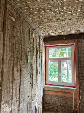 Tiek piedāvāta cienīgi renovēta divu dzīvokļu māja klusajā Olīvu ielā. Māja tiek Rīga - foto 11