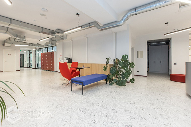 Iznomā biroju renovētā biroju ēkā Riverside Offices. 
Kopējā platība 448 m2.
Birojs Rīga - foto 8