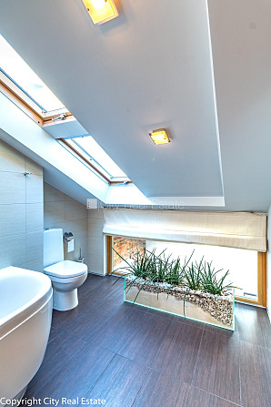 Мансарда, французский балкон, двухэтажный, центральное отопление, деревянные Рига - изображение 11