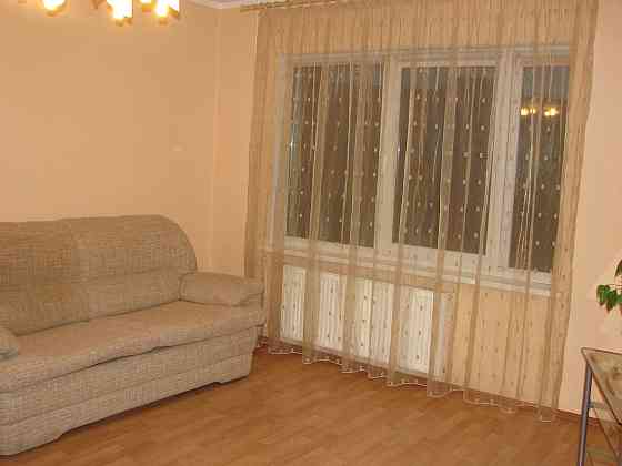 Pārdošanā dzīvoklis ar remontu – gaišs, tīrs un silts. Logi vērsti uz dienvidrietumiem. Mēbeles... Rīga