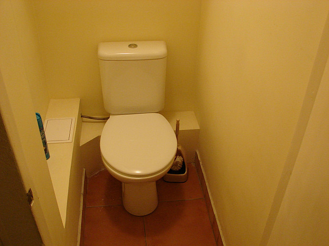 Pārdošanā dzīvoklis ar remontu – gaišs, tīrs un silts. Logi vērsti uz dienvidrietumiem. Mēbeles... Rīga - foto 10