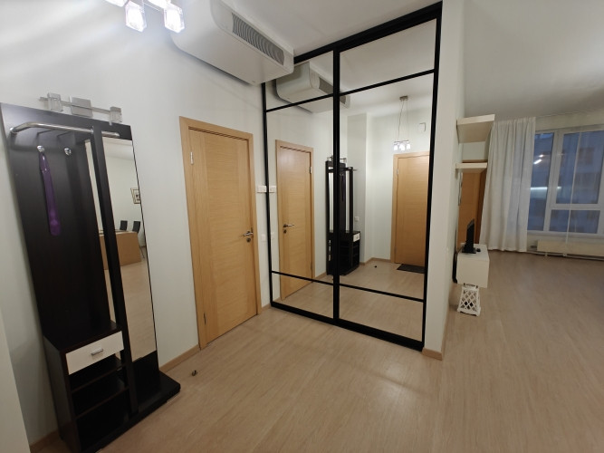 Izīrē 2 istabu dzīvokli projektā Centra Nams  Dzīvoklis atrodas prestižā un klusā vietā Rīga - foto 7