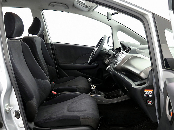 Honda Jazz Elegance 1.3 73kW Таллин - изображение 6