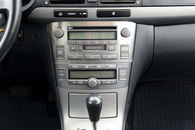 Toyota Avensis Linea Sol Facelift ATM 1.8 95kW Tallina - foto 8