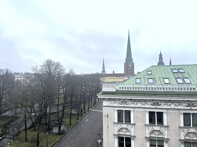 Pārdošanā dzīvoklis ar panorāmas skatu no ēkas augšējā stāva, nodrošinot saikni ar pilsētas... Рига - изображение 14