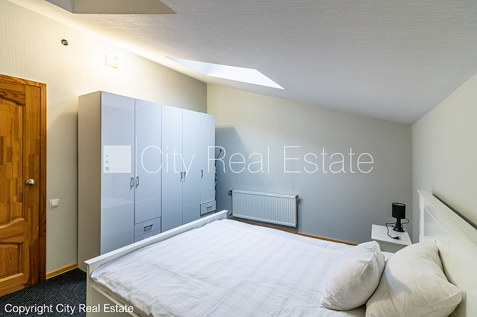 Pagalma māja, slēgts pagalms, ieeja no pagalma, mansards, logi vērsti uz pagalma pusi, studio Rīga - foto 20