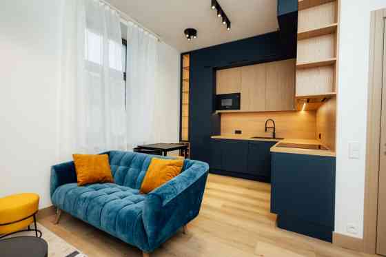 Stilīgs un moderns dzīvoklis Rīgas centrā.  Piedāvājumā ir elegants, dzīvoklis ar unikālu dizainu, k Рига