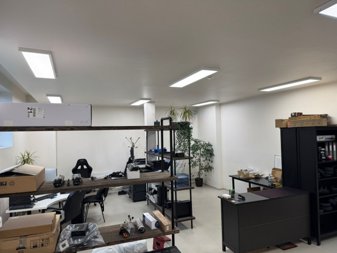 Veikala vai biroja telpas tuvējā Pārdaugavā.  + renovēta ēka;  + viena liela telpa;  + 2 Rīga - foto 6