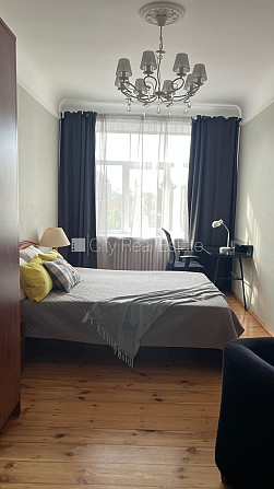 Fasādes māja, renovēta māja, ieeja no ielas, kāpņu telpa pēc kosmētiskā remonta, logi Rīga - foto 16