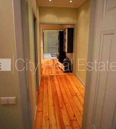 Возможность аренды парковки, окна выходят во двор, количество спален 2 шт., Rīga