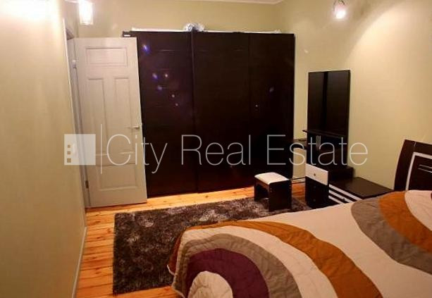 Iespēja nomāt autostāvvietu, logi vērsti uz pagalma pusi, guļamistabu skaits 2 gab., istabas Rīga - foto 7