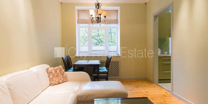 Iespēja nomāt autostāvvietu, logi vērsti uz pagalma pusi, guļamistabu skaits 2 gab., istabas Rīga - foto 3