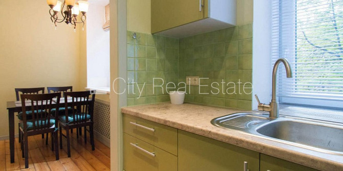 Iespēja nomāt autostāvvietu, logi vērsti uz pagalma pusi, guļamistabu skaits 2 gab., istabas Rīga - foto 10