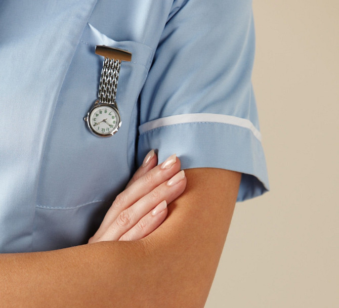 Sveiki. Esmu plaša profila medicīnas māsa, augstākā izglītība, 20 g. stāžs. Izbraucu pie... Rīga - foto 1