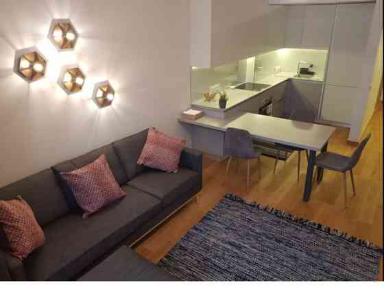 Сдается  квартира в новом проекте "Promenade" с видом на Даугаву. Квартира полностью Rīga