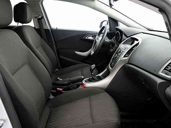 Opel Astra Elegance 1.6 85kW Tallina