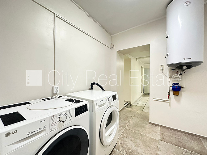 Fasādes māja, labiekārtots apzaļumots pagalms, slēgts pagalms, vieta vairākām Rīga - foto 20