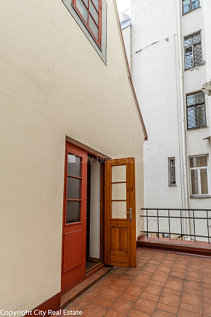 Zeme īpašumā, fasādes māja, renovēta māja, ķieģeļu mūra sienas, fasāde ar dekoratīvo Rīga - foto 12