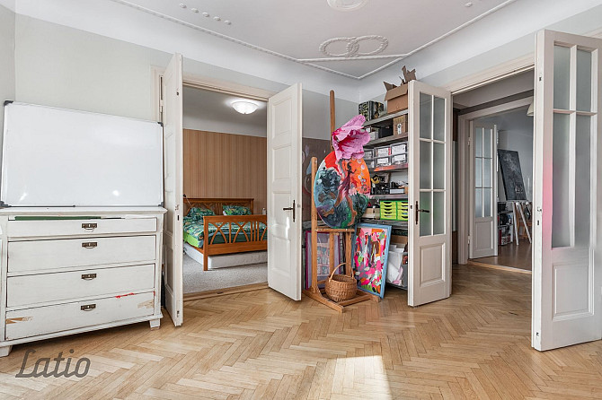 Pārdošanā 3 istabu dzīvoklis Rīgas centrā ar ērtu un pārdomātu plānojumu.
Dzīvoklī ir: Rīga - foto 4