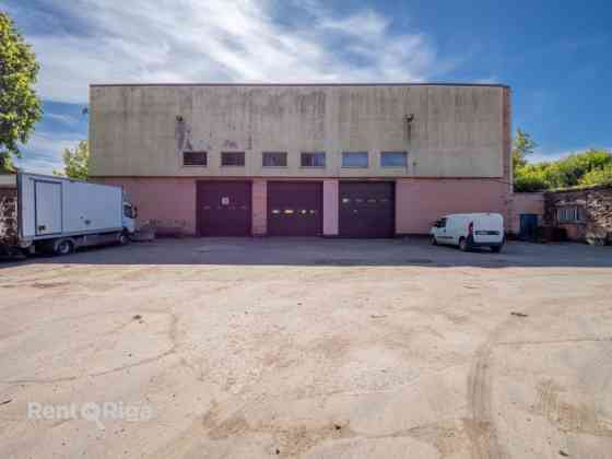 Долгосрочная аренда двухэтажного здания под мастерскую по ремонту грузовых Рижский район