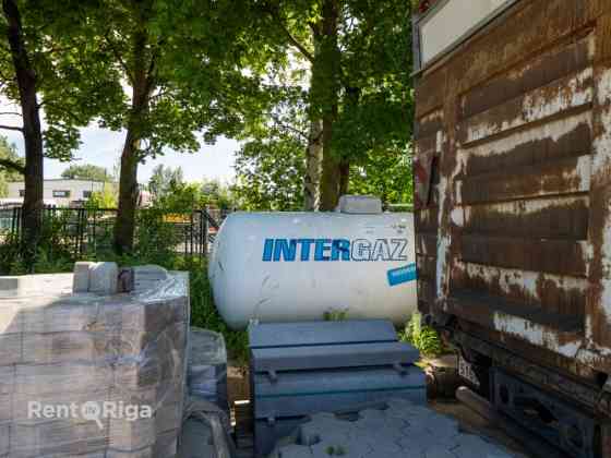 Долгосрочная аренда двухэтажного здания под мастерскую по ремонту грузовых Рижский район