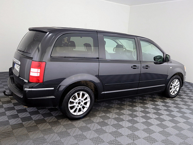 Chrysler Grand Voyager Comfort ATM 2.8 CRDi 120kW Таллин - изображение 3