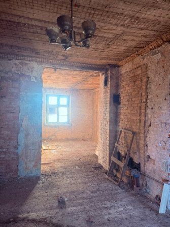 Trīsstāvu rekonstruējama māja Cēsu vecpilsētā.  Būvniecības gads: 1880. Ķieģeļu sienas, Cēsis un Cēsu novads - foto 15